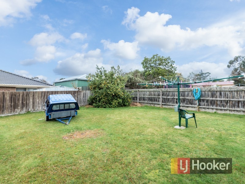 8 Conrad Court, Pakenham VIC 3810