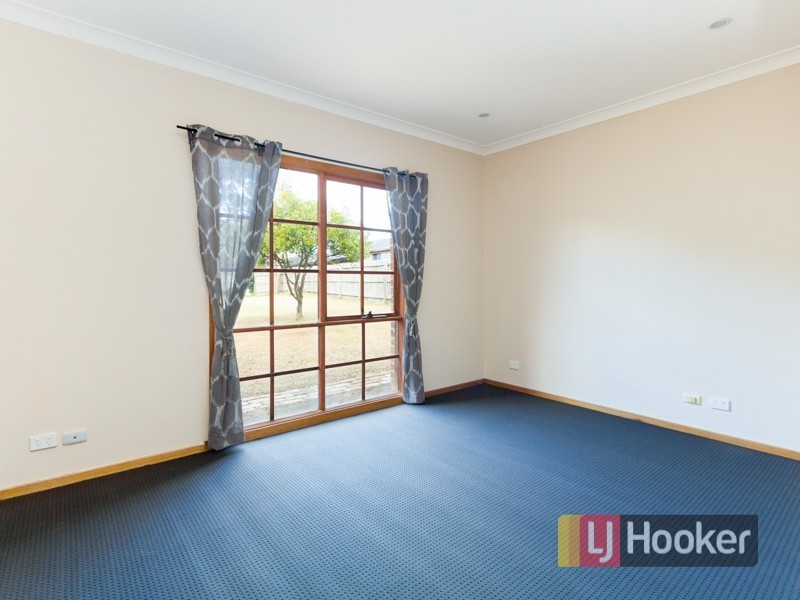 16 Toomuc Valley Road, Pakenham VIC 3810