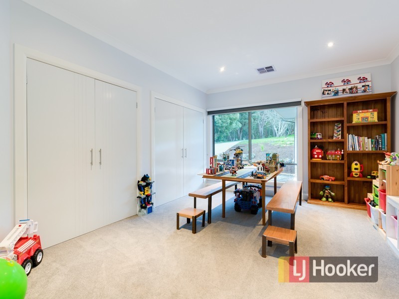 15 Twin Creeks Road, Pakenham Upper VIC 3810