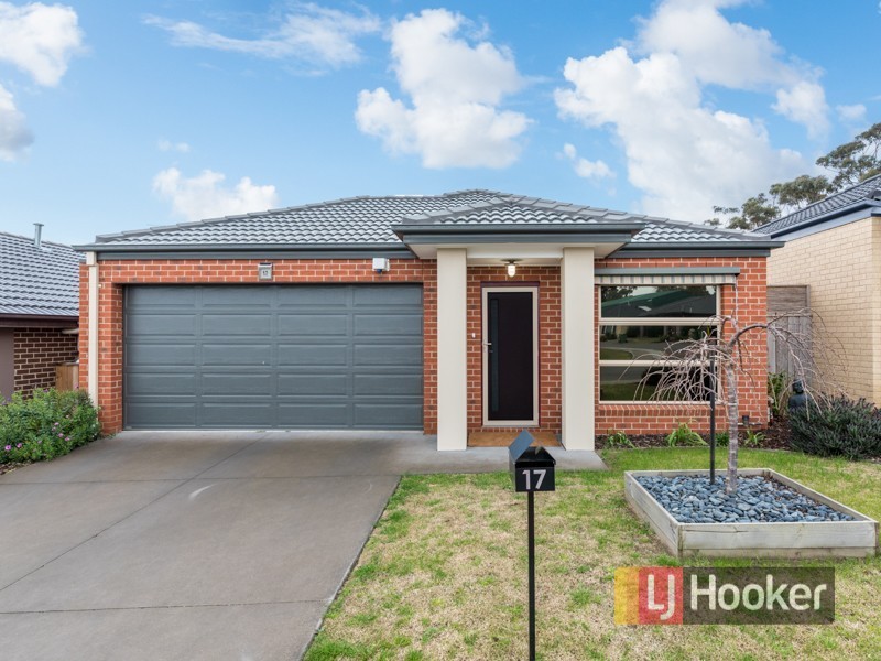 17/3 Manor View, Pakenham VIC 3810