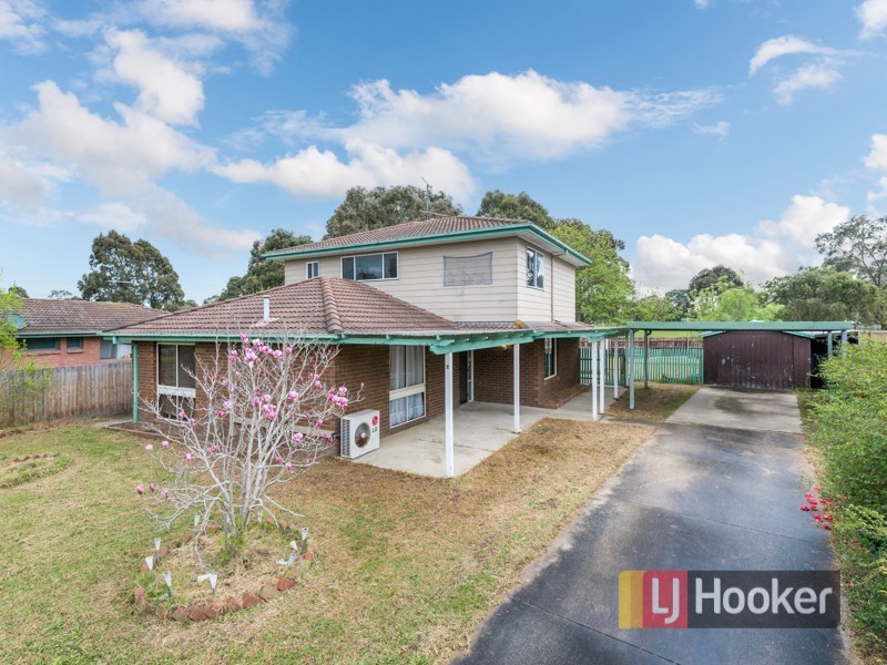 2 Kraft Court, Pakenham VIC 3810