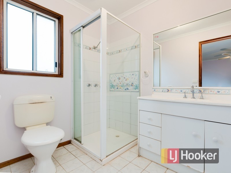 2 Kraft Court, Pakenham VIC 3810