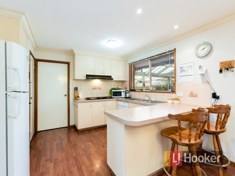 8 Bruce Court, Pakenham VIC 3810