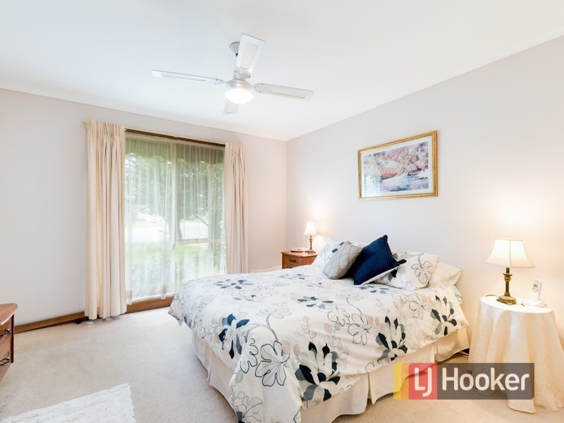 8 Bruce Court, Pakenham VIC 3810