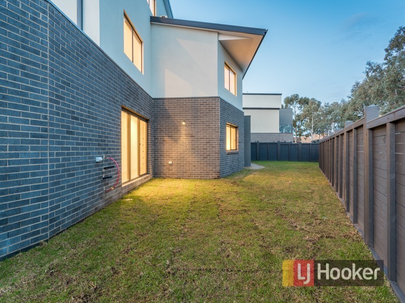 61 Botanic Drive, Pakenham VIC 3810