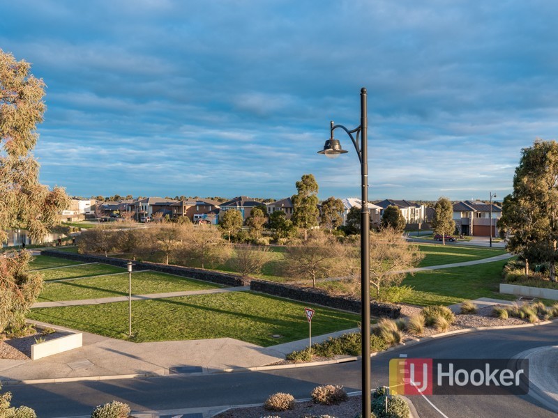 61 Botanic Drive, Pakenham VIC 3810