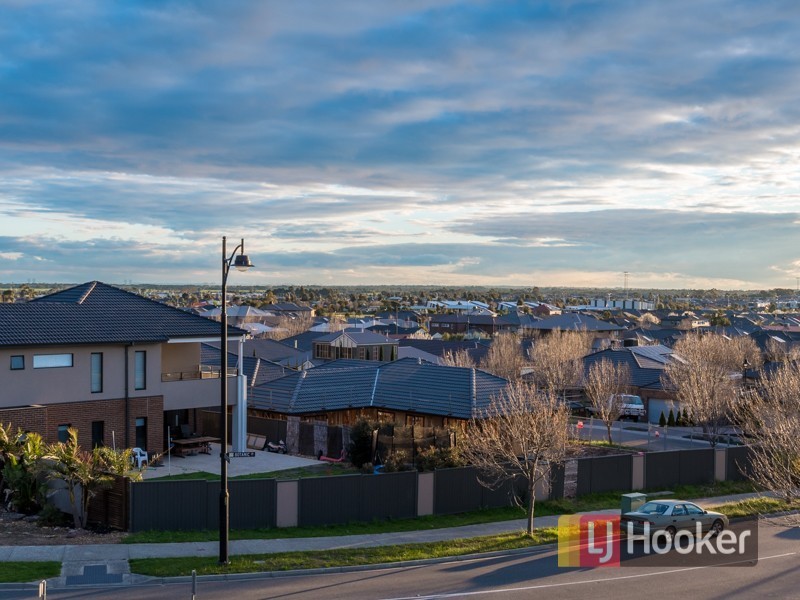 61 Botanic Drive, Pakenham VIC 3810