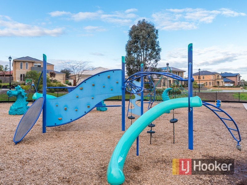 61 Botanic Drive, Pakenham VIC 3810