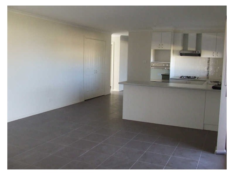 71 Red Gum Circuit, Pakenham VIC 3810