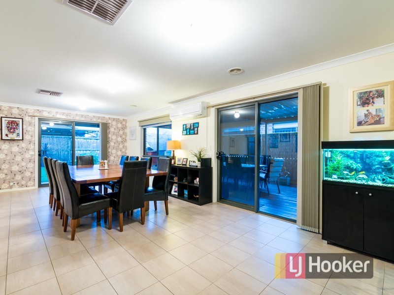 18 Marquis Court, Pakenham VIC 3810