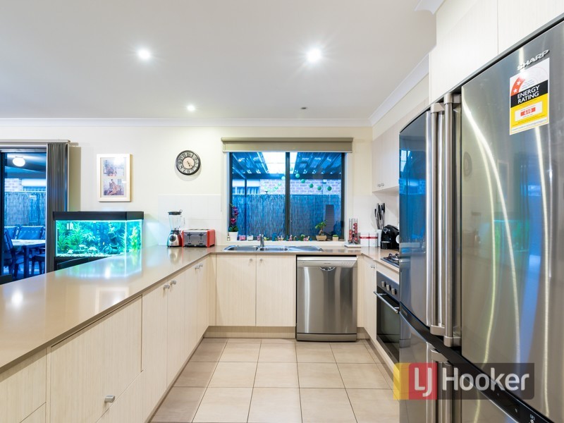 18 Marquis Court, Pakenham VIC 3810