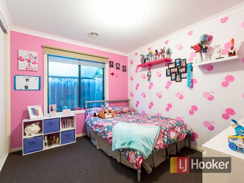 18 Marquis Court, Pakenham VIC 3810