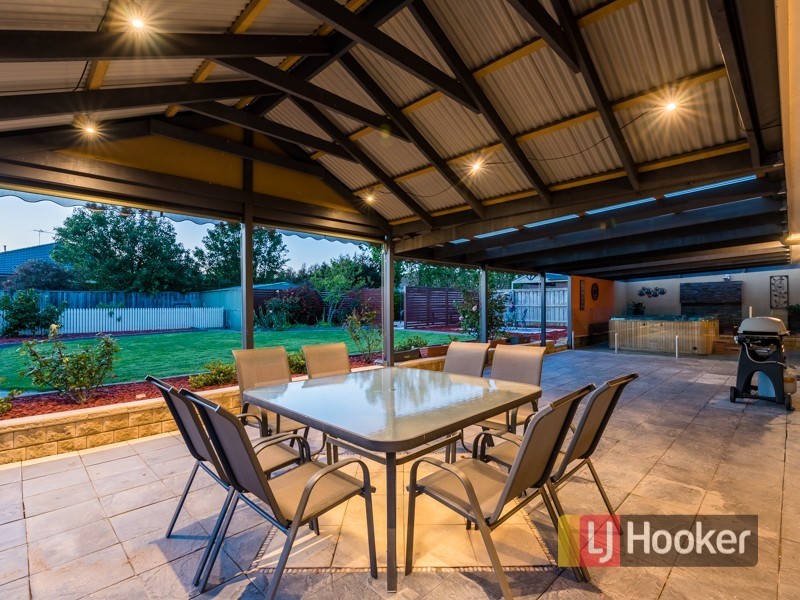 4 Malouf Court, Pakenham VIC 3810