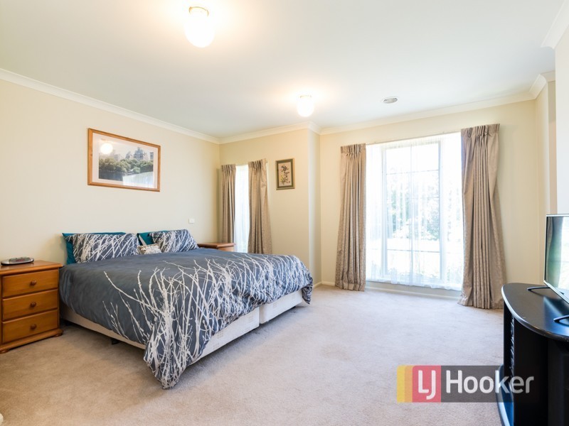 4 Malouf Court, Pakenham VIC 3810