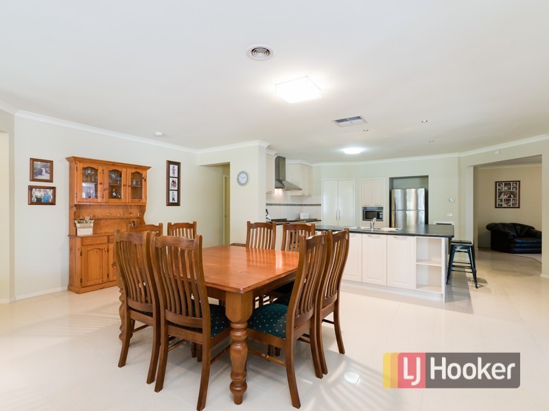 4 Malouf Court, Pakenham VIC 3810