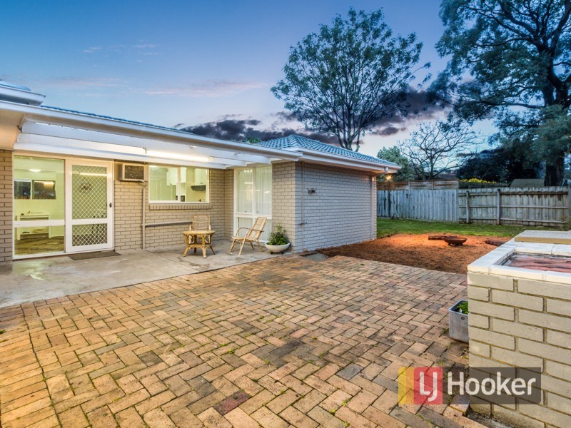 5 Ronald Court, Pakenham VIC 3810