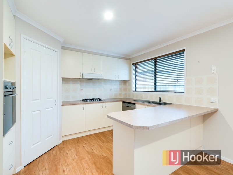 79 Ebony Drive, Pakenham VIC 3810