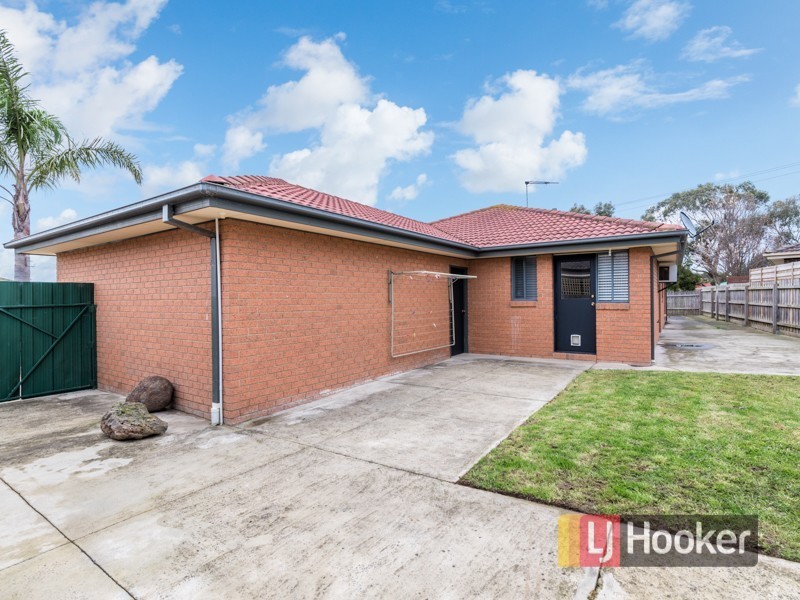 79 Ebony Drive, Pakenham VIC 3810