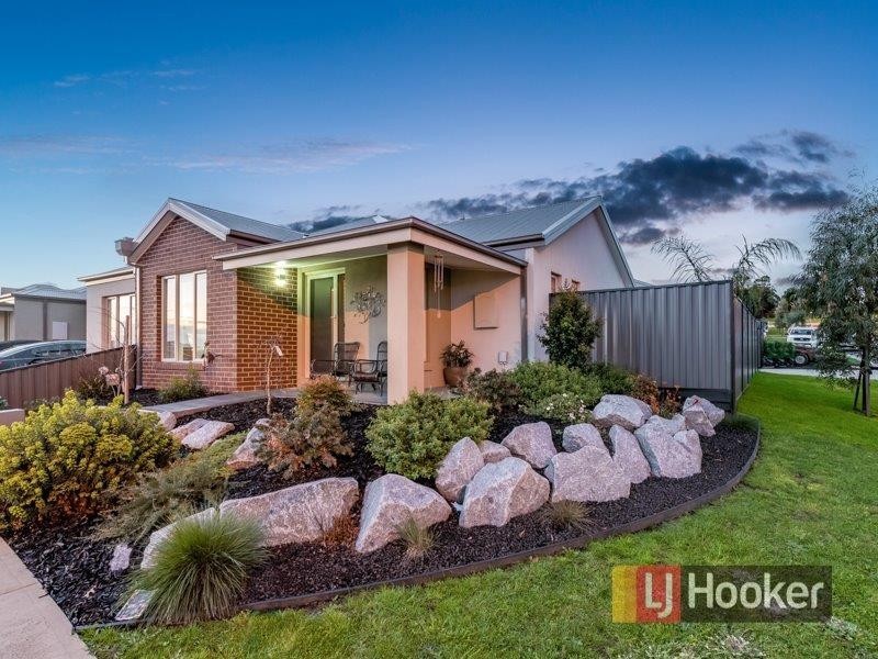 17 Havana Parade, Pakenham VIC 3810