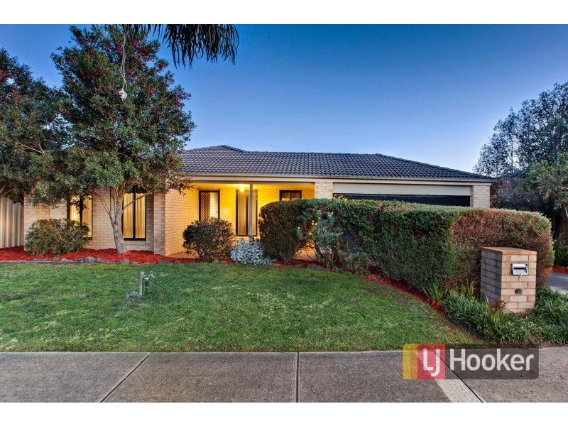 14 Jacaranda Way, Pakenham VIC 3810