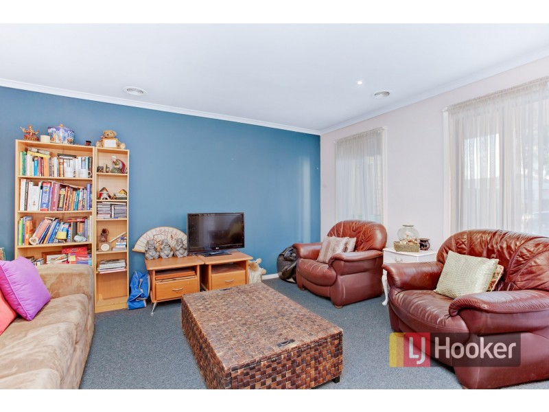 14 Jacaranda Way, Pakenham VIC 3810