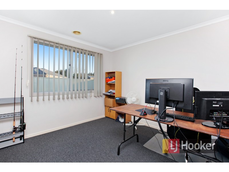 14 Jacaranda Way, Pakenham VIC 3810