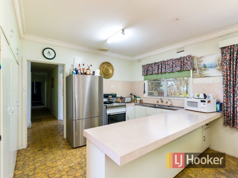 12-14 Thwaites Road, Pakenham VIC 3810