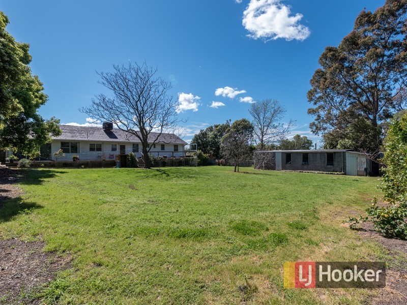 12-14 Thwaites Road, Pakenham VIC 3810