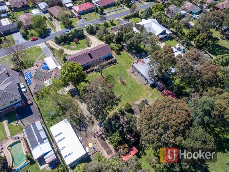 12-14 Thwaites Road, Pakenham VIC 3810