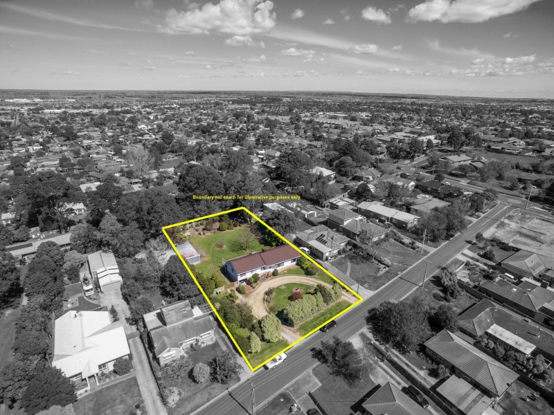 12-14 Thwaites Road, Pakenham VIC 3810