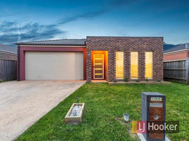 10 Ramel Way, Pakenham VIC 3810