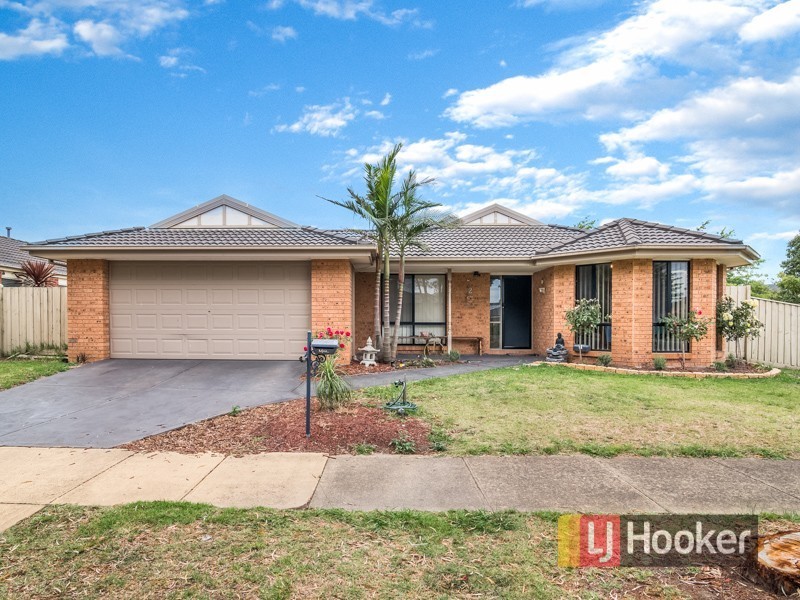 2 Ashwood Grove, Pakenham VIC 3810