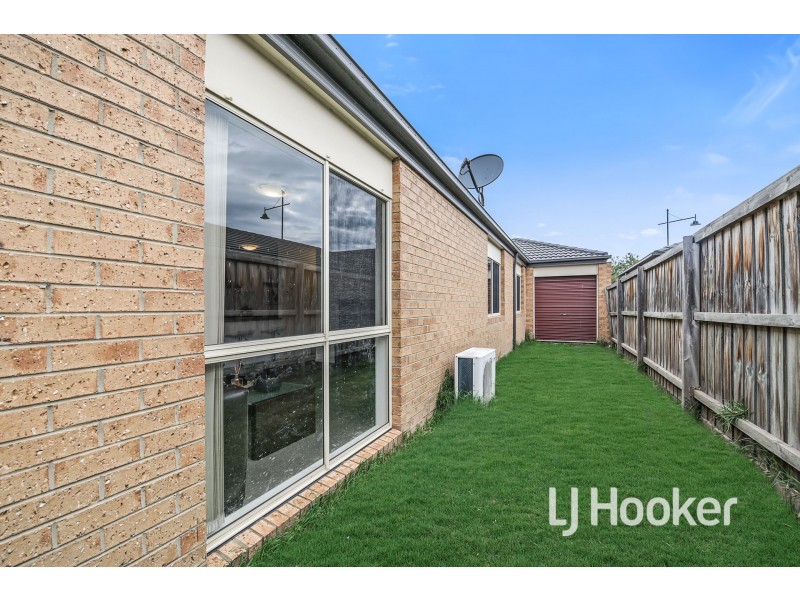 3 Central Avenue, Pakenham VIC 3810
