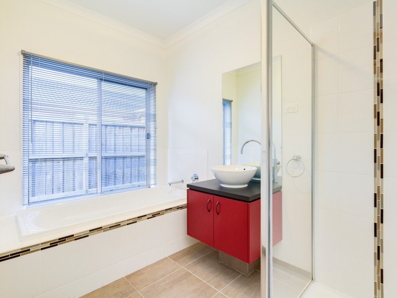 10 Ramel Way, Pakenham VIC 3810