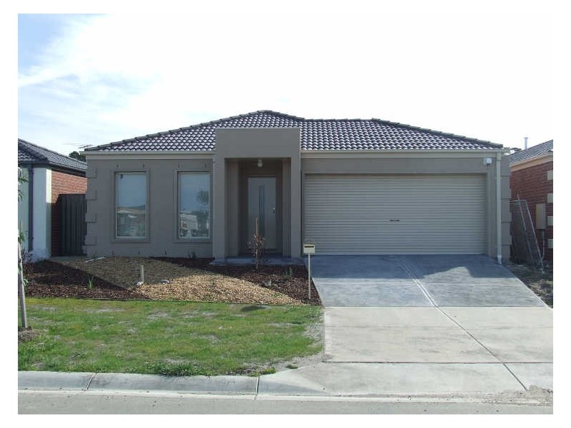 41 Pomegranate Way, Pakenham VIC 3810