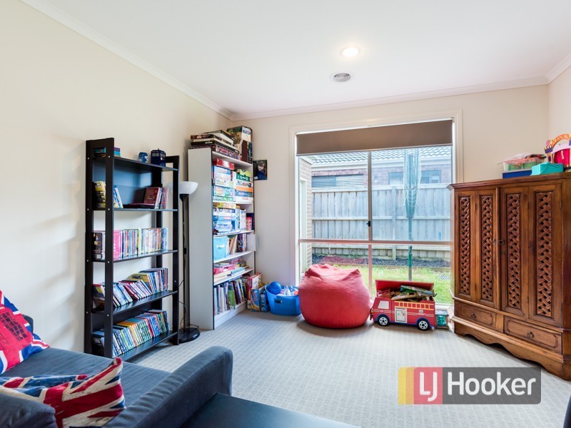68 Algerd Way, Pakenham VIC 3810