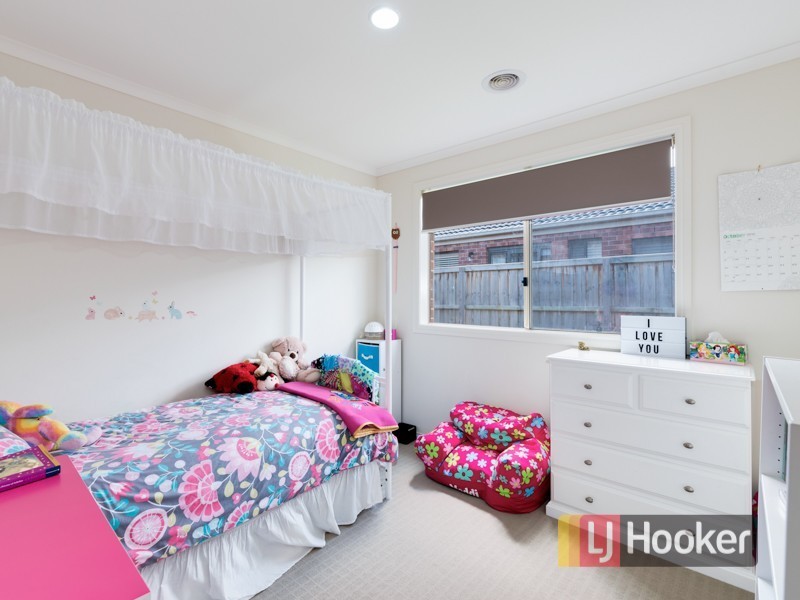 68 Algerd Way, Pakenham VIC 3810
