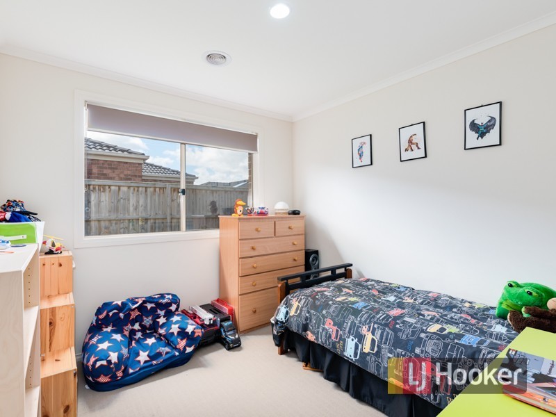 68 Algerd Way, Pakenham VIC 3810