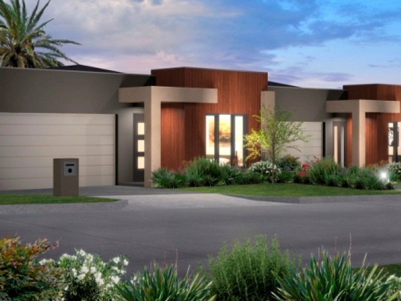 1/2 Lavit Lane, Pakenham VIC 3810