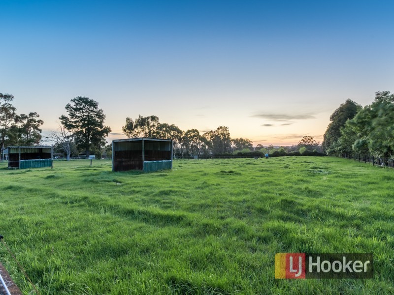 35 Short Lane, Pakenham VIC 3810