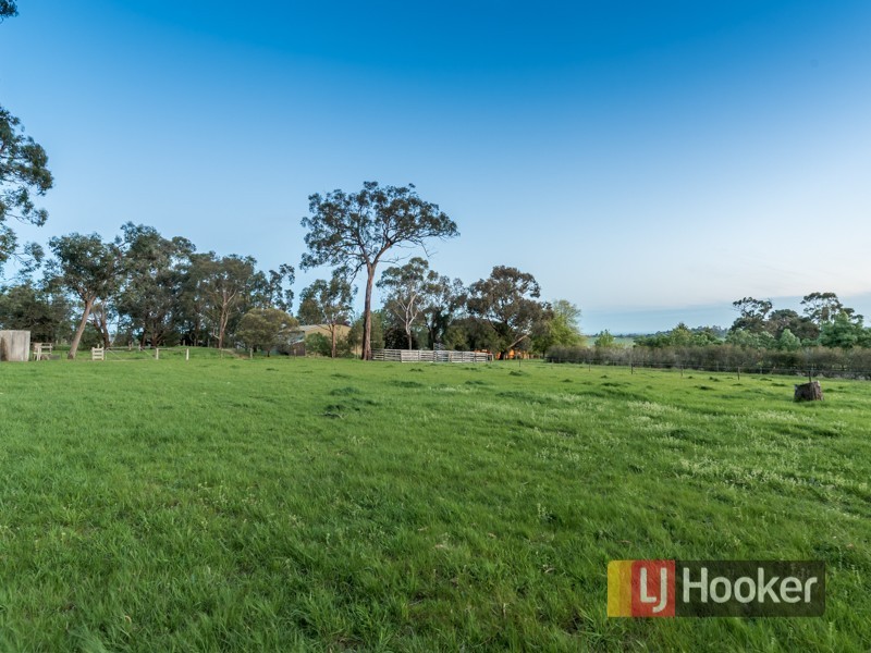35 Short Lane, Pakenham VIC 3810