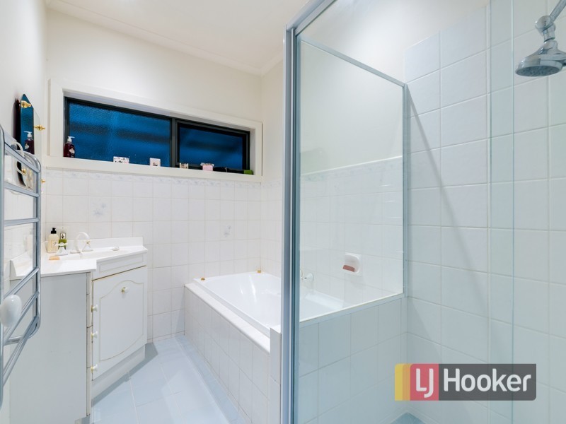 35 Short Lane, Pakenham VIC 3810