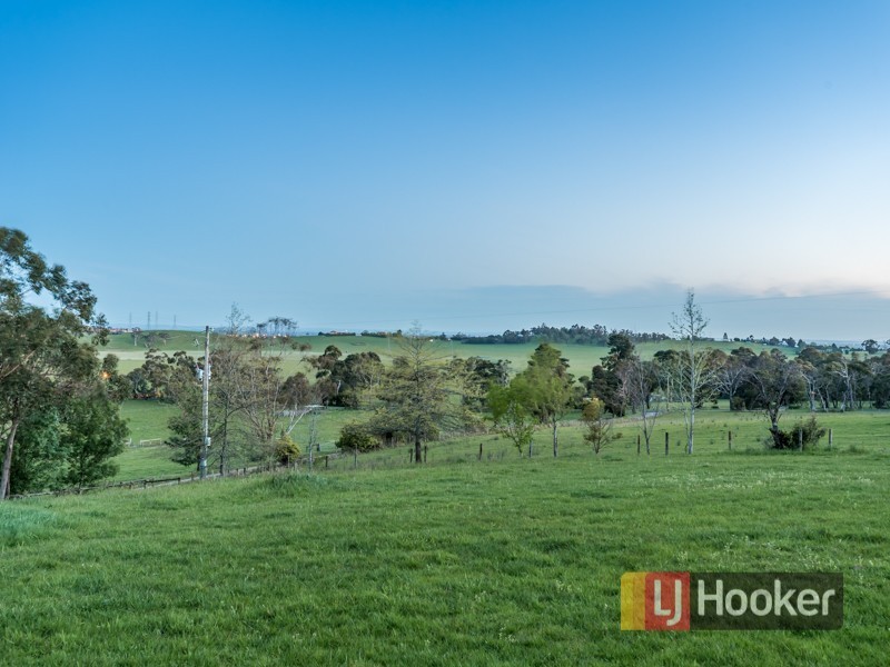 35 Short Lane, Pakenham VIC 3810