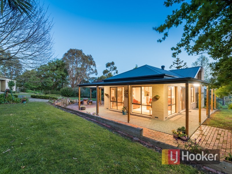35 Short Lane, Pakenham VIC 3810