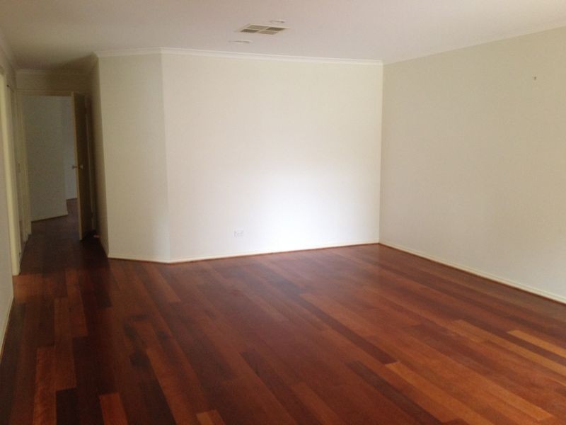 15 Nathan Court, Pakenham VIC 3810