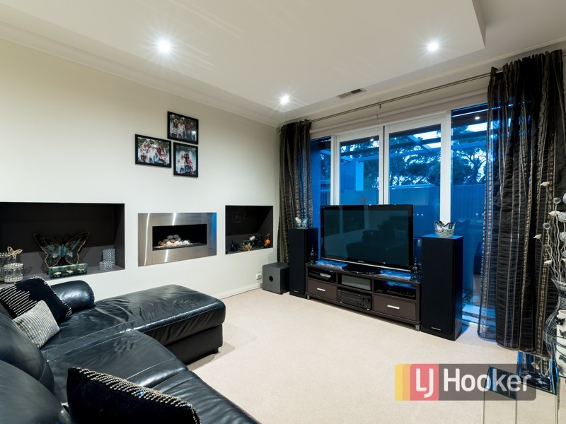 41 Kimberley Grove, Pakenham VIC 3810