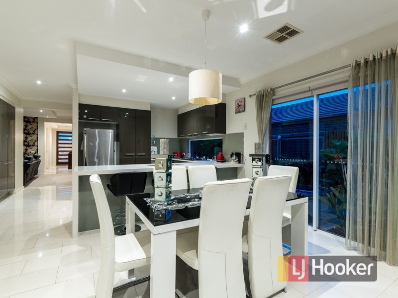 41 Kimberley Grove, Pakenham VIC 3810