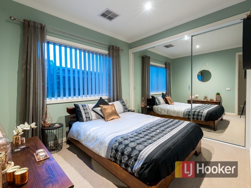 41 Kimberley Grove, Pakenham VIC 3810