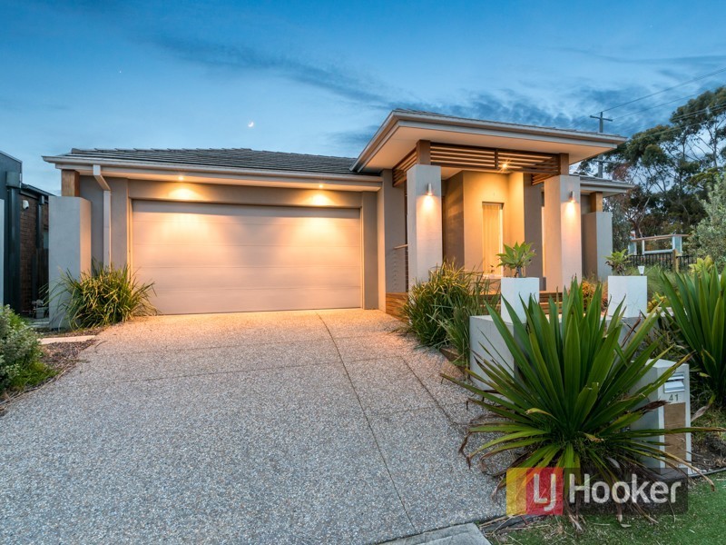 41 Kimberley Grove, Pakenham VIC 3810