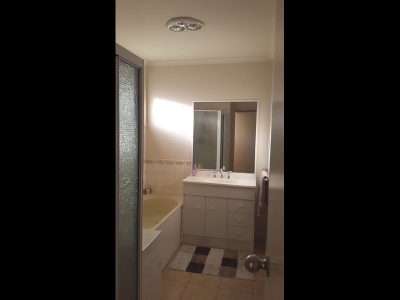 3/11-13 Carlyle Street, Pakenham VIC 3810